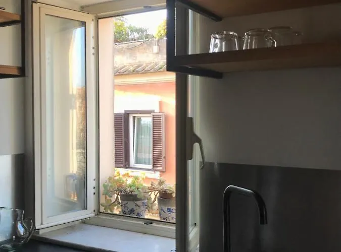 Over The Tiber Loft Apartment