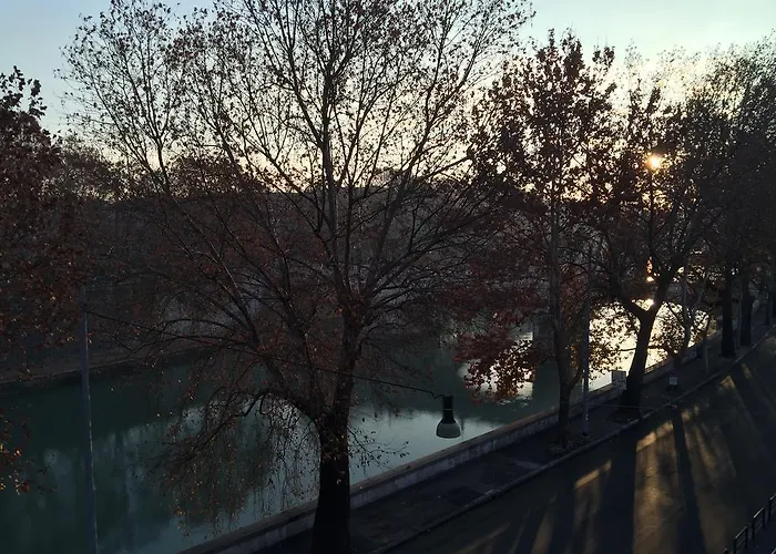 Over The Tiber Loft Apartment