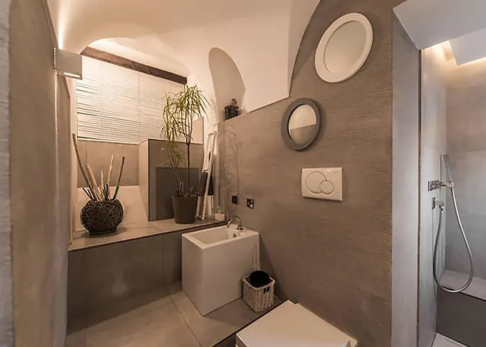 Over The Tiber Loft Rom